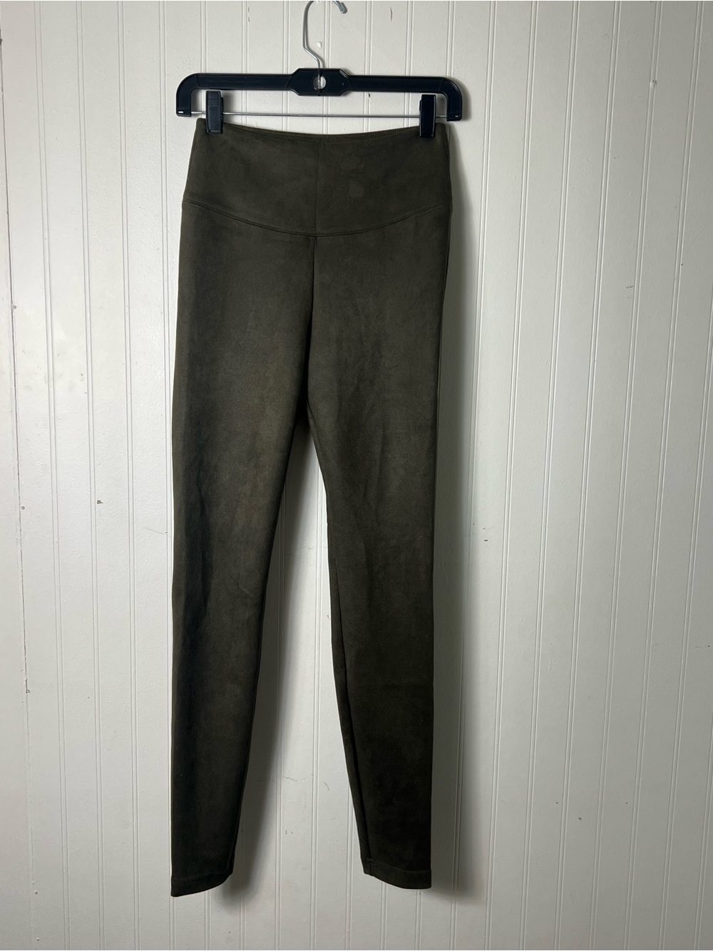 WHITE HOUSE BLACK MARKET WHBM Green Suede Runway Leggings
